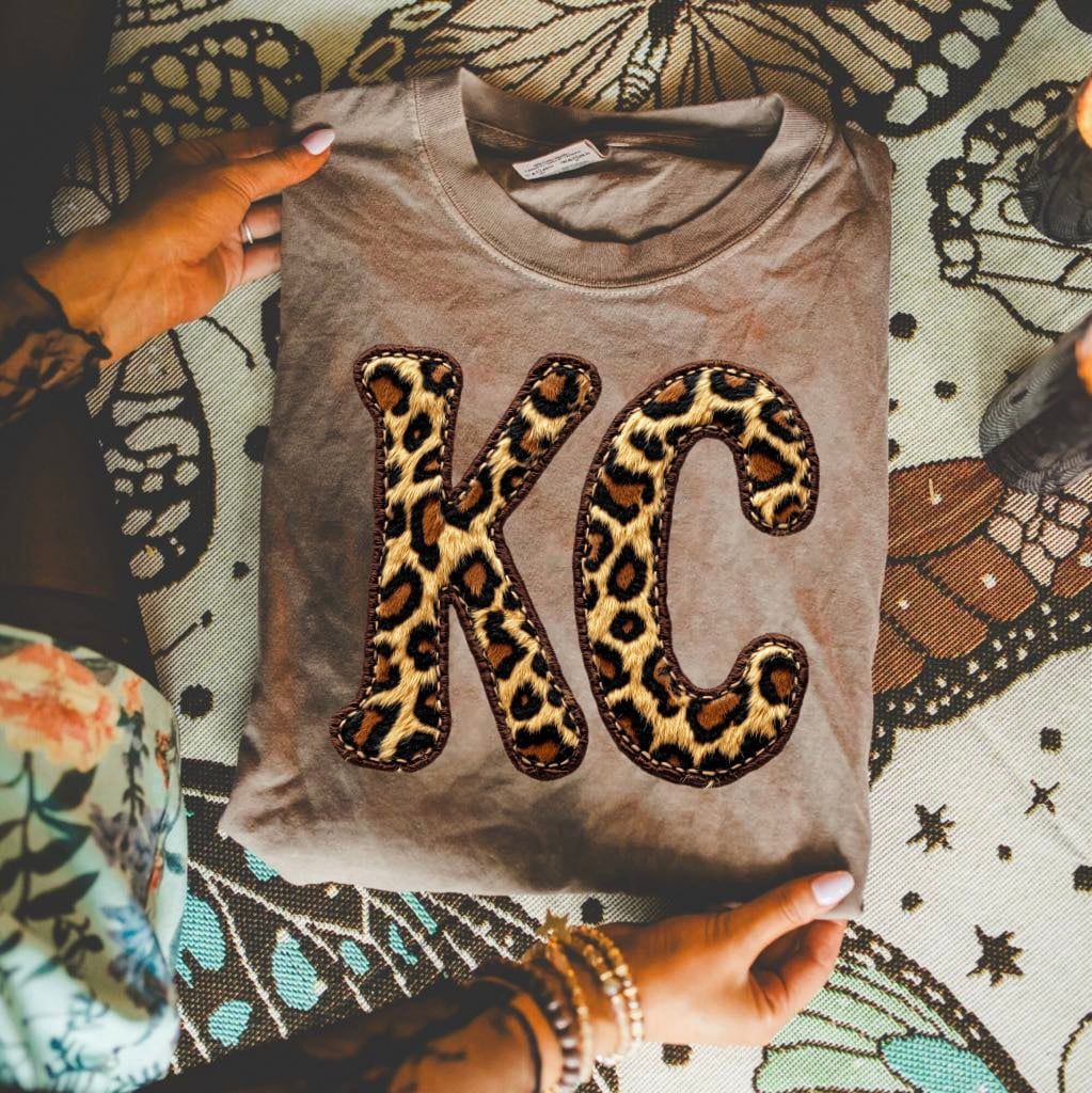 KC Leopard Faux Stitching Espresso Tee