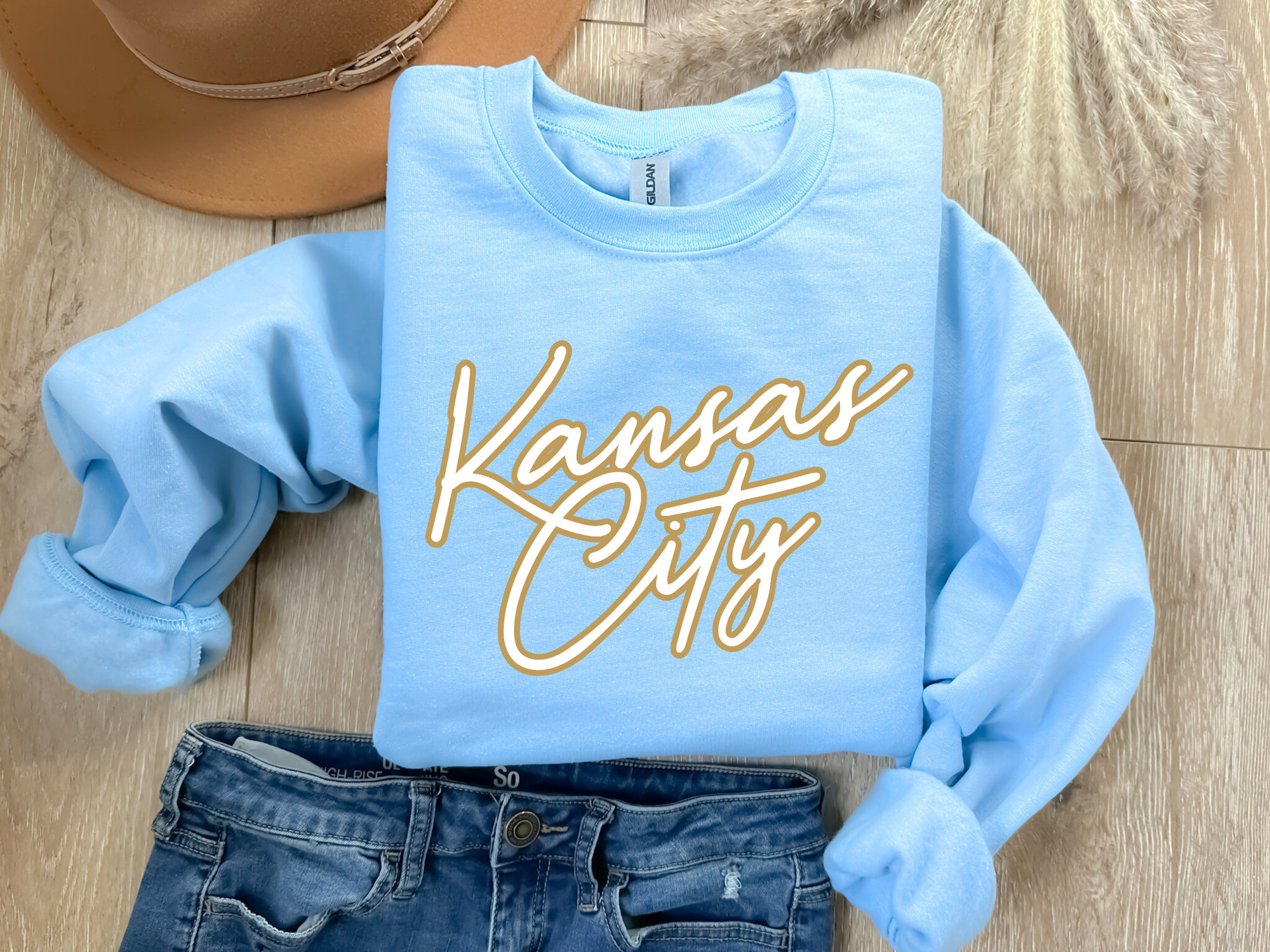 White Kansas City Gold Outline Light Sweatshirt