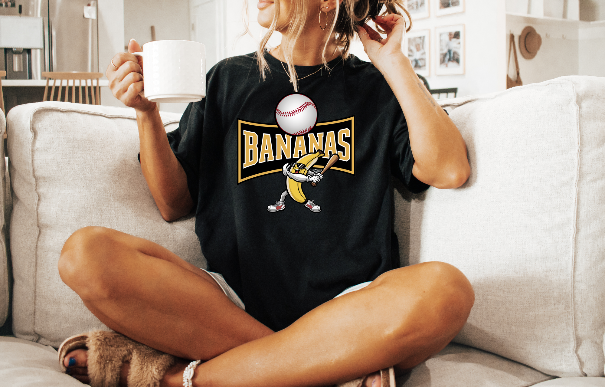 Bananas Square Black Tee