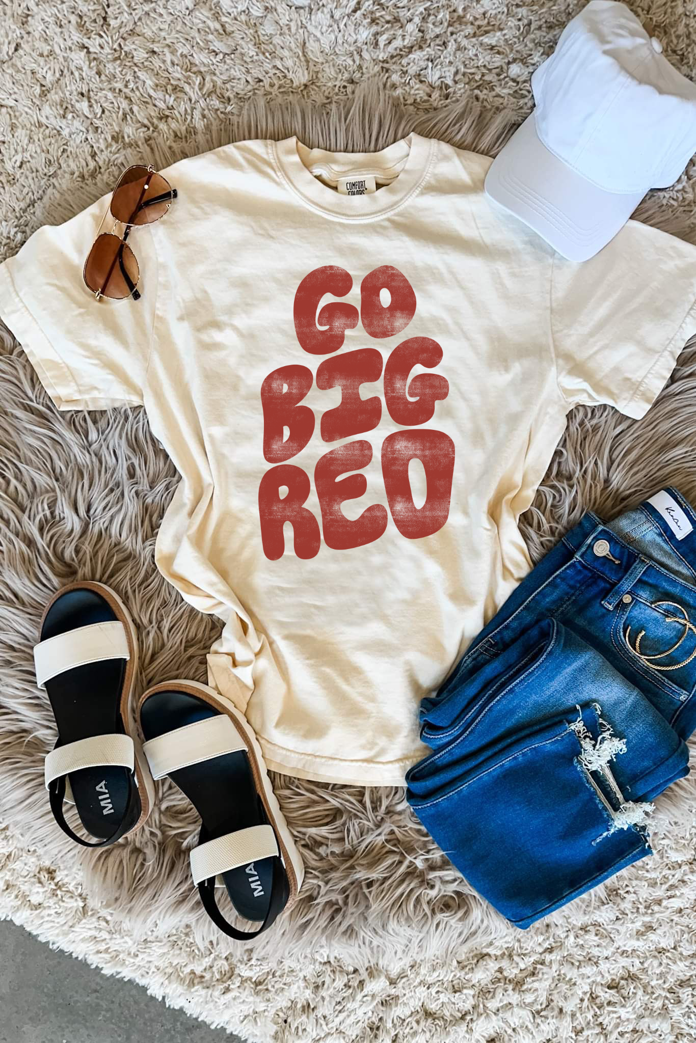 Distressed Go Big Red Ivory Tee