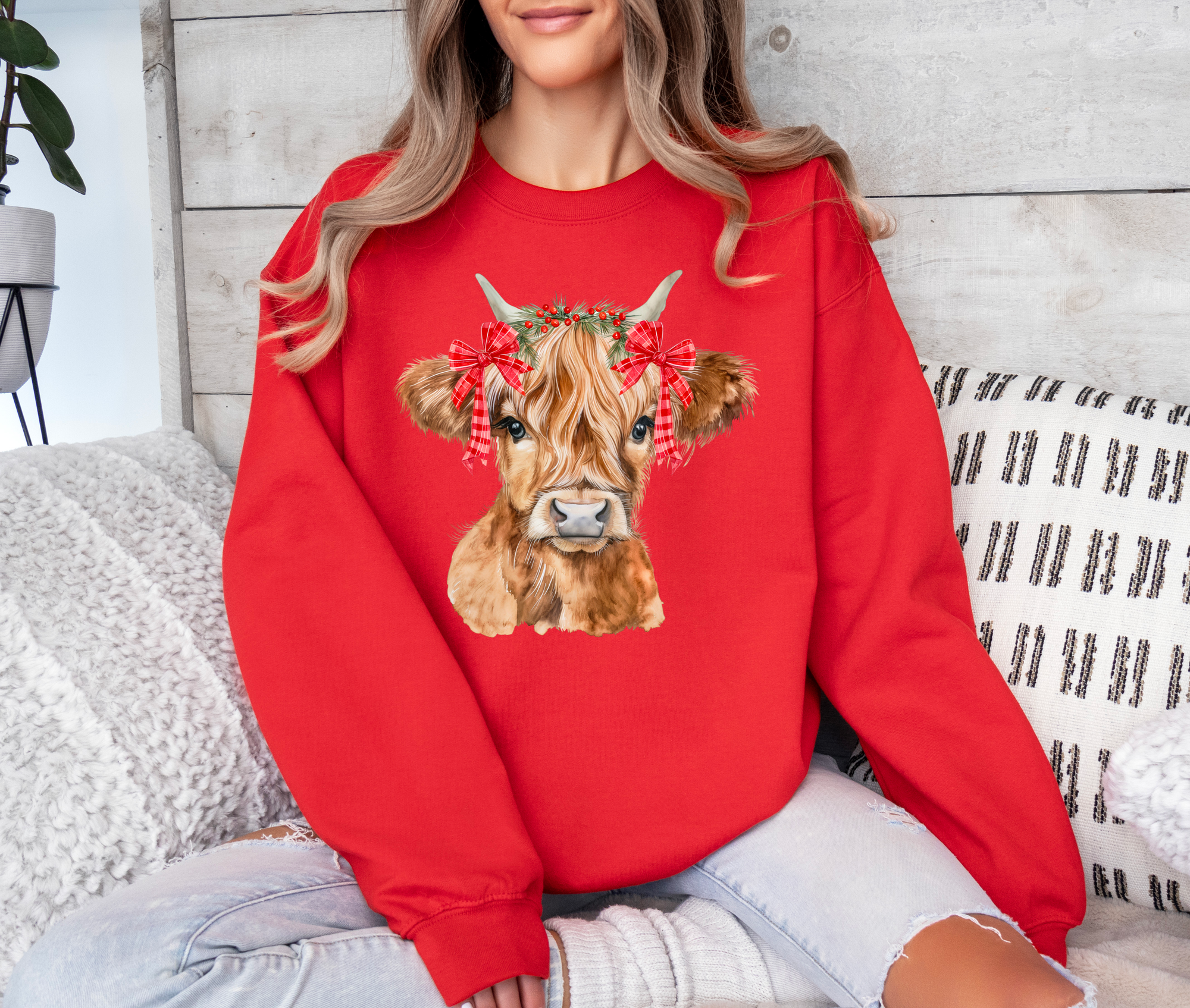 Christmas Bow Highland Cow Red Sweatshirt