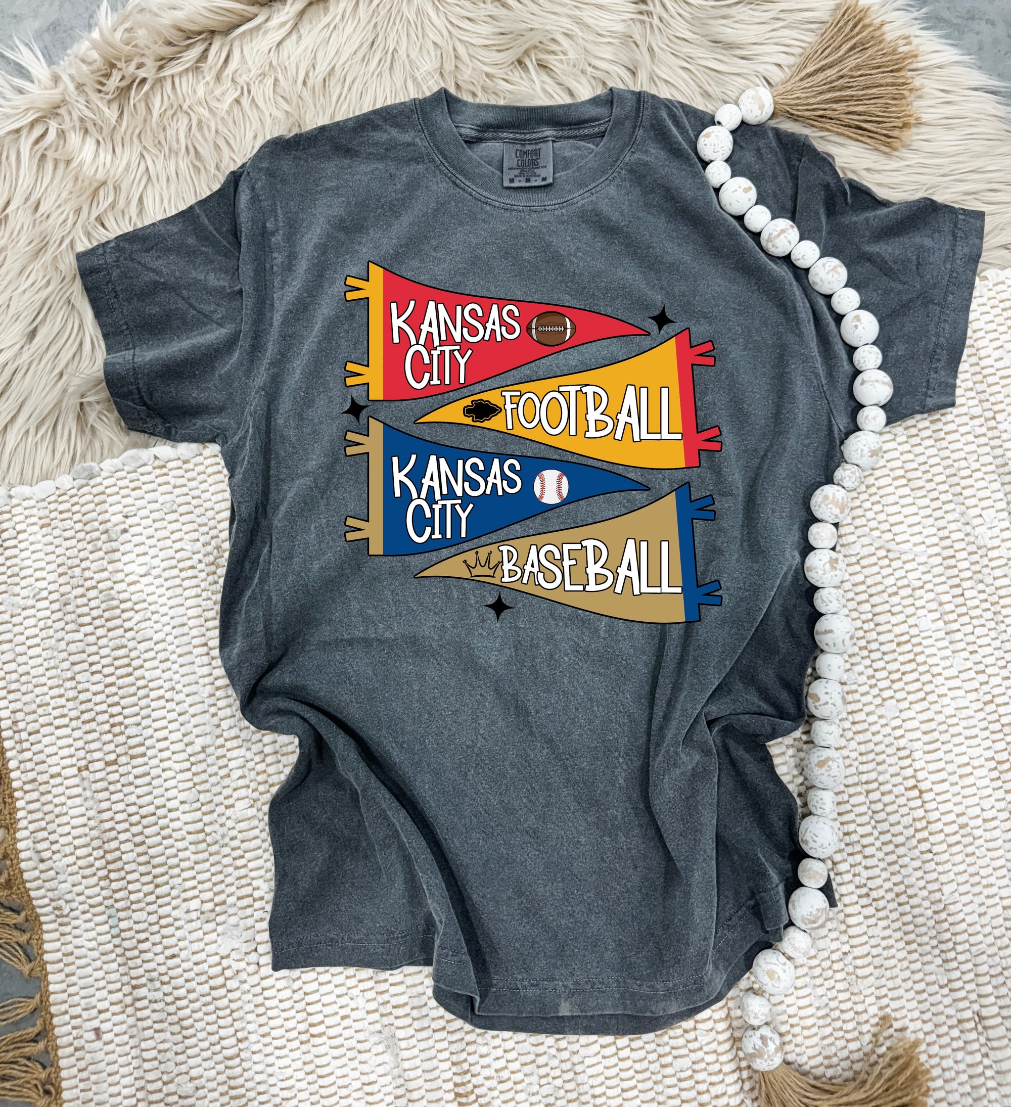 **PLAYOFF DEALS** KC Baseball/ Football Flag Pepper Tee