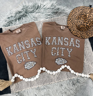 **DEAL OF THE DAY** Kansas City Brown Leopard Arrowhead Espresso Tee