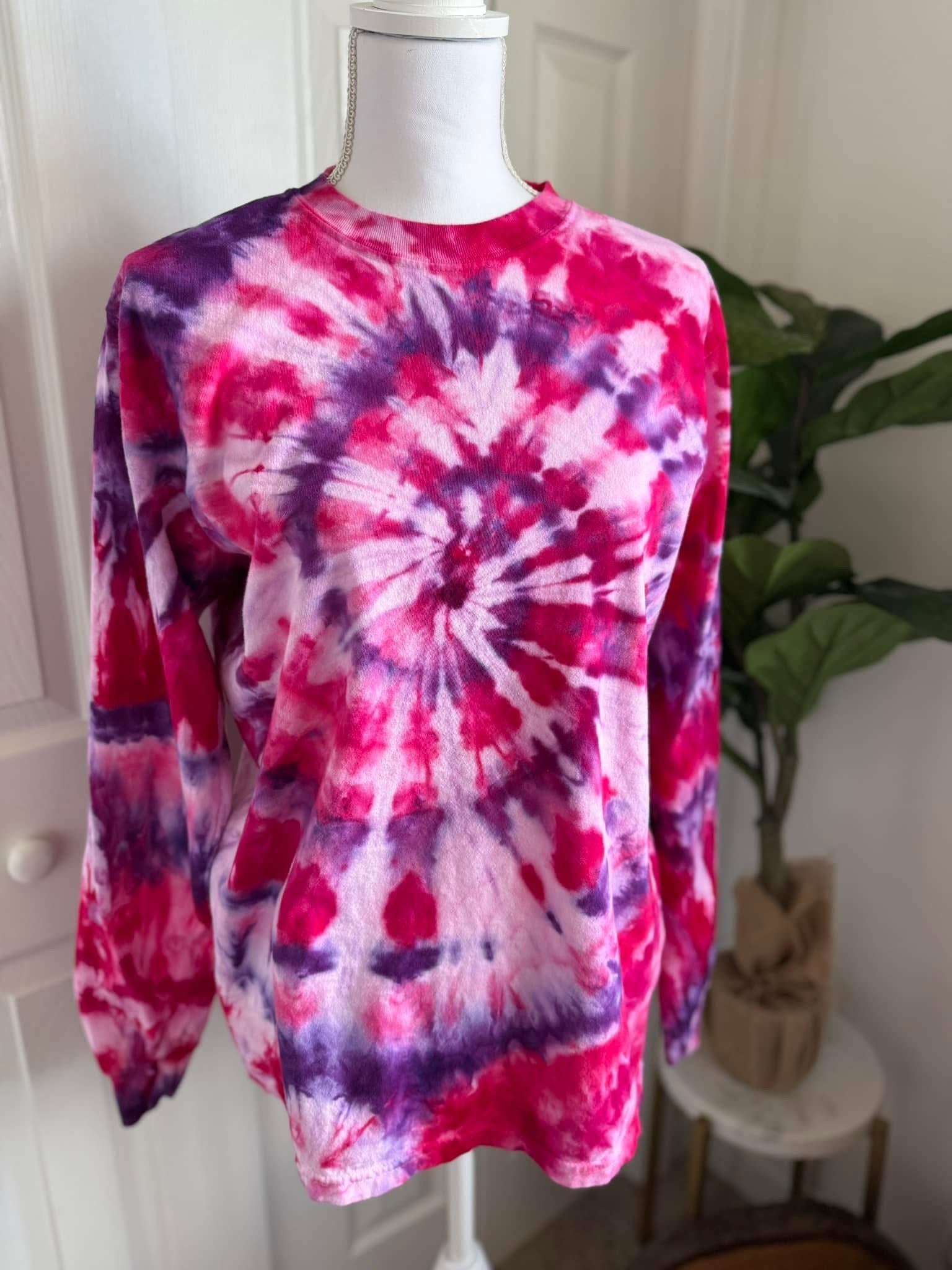 **PREORDER* Valentine Swirl Tie Dye Sweatshirt