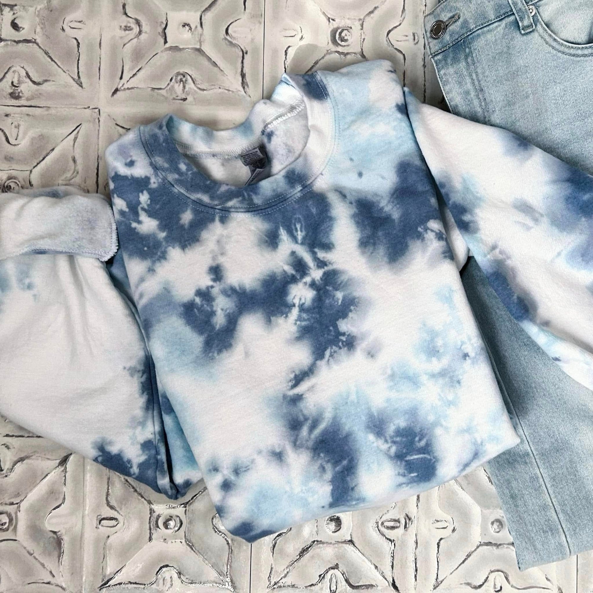 **PREORDER** Two Tone Blue Tie Dye Sweatshirt