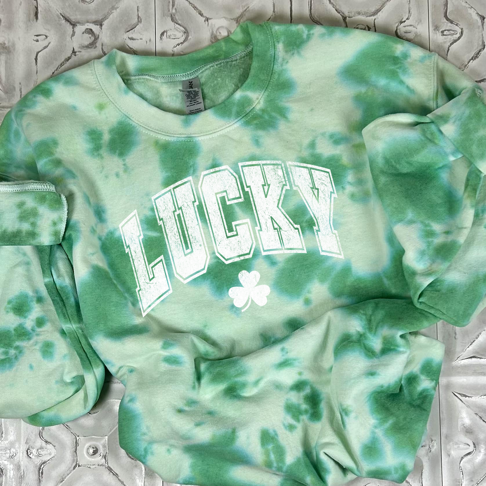 **PREORDER**White Lucky Shamrock Green Tie Dye Sweatshirt