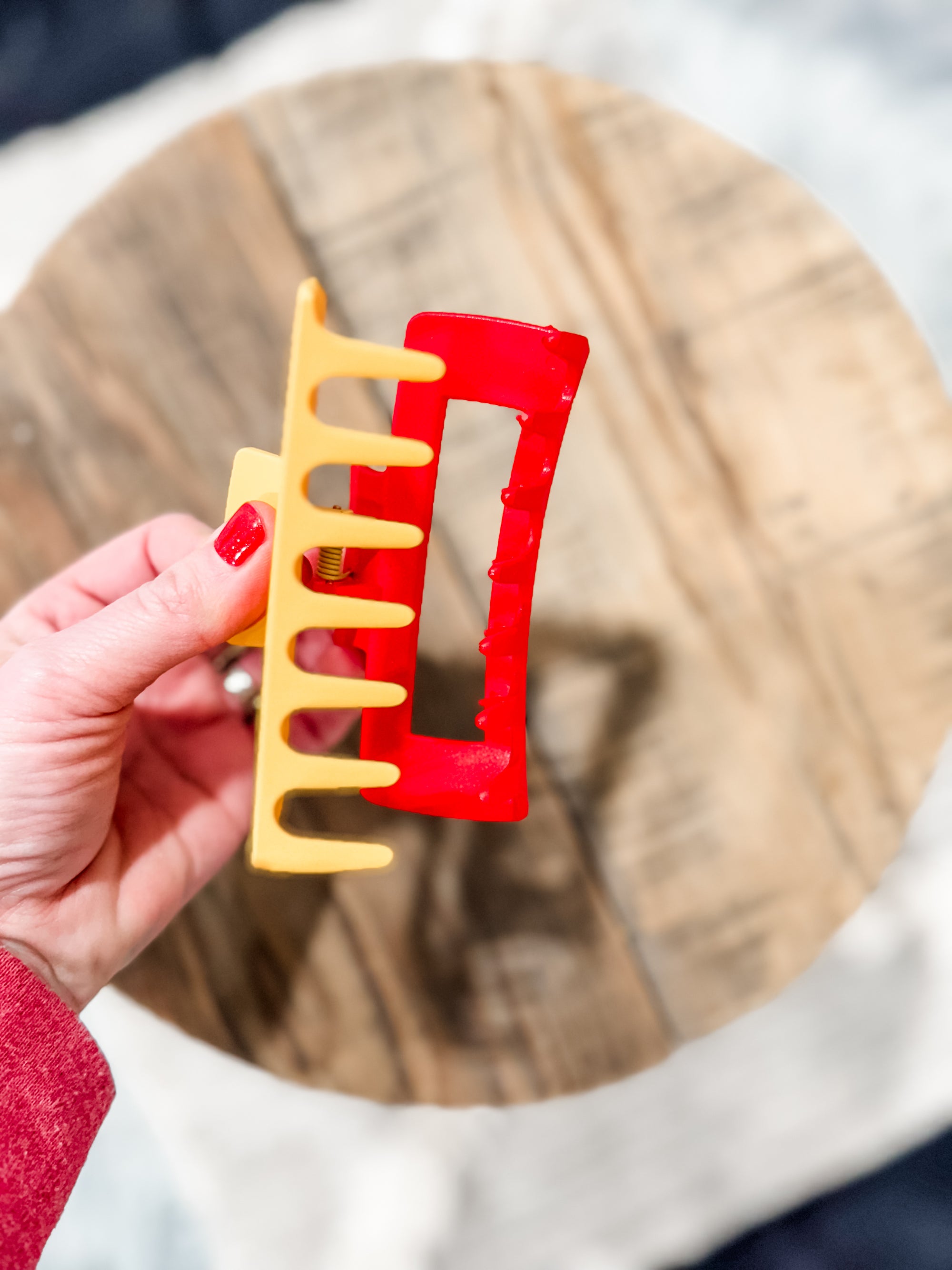 JUMBO Red & Gold Claw Clip