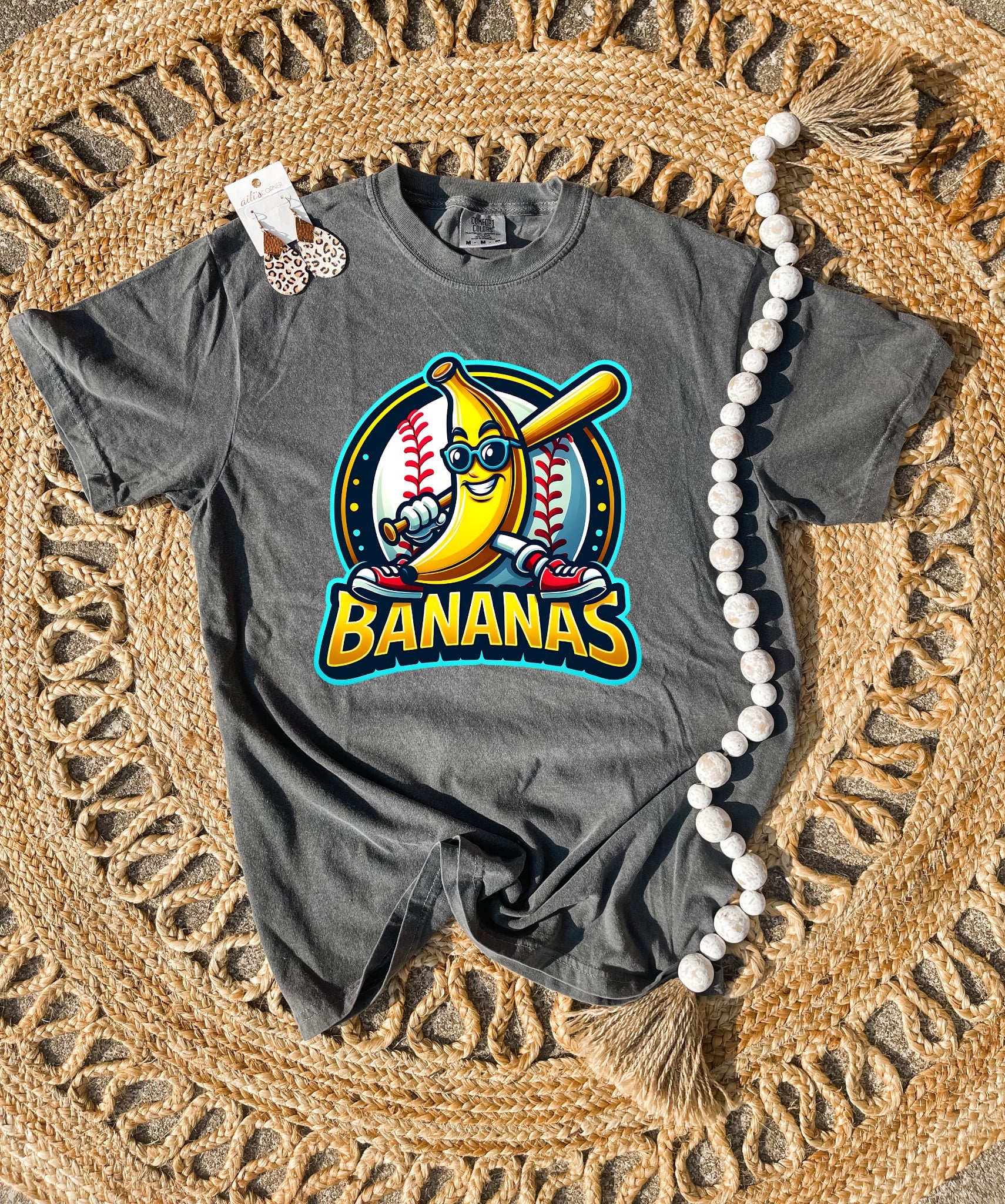 Banana Glasses Pepper Tee