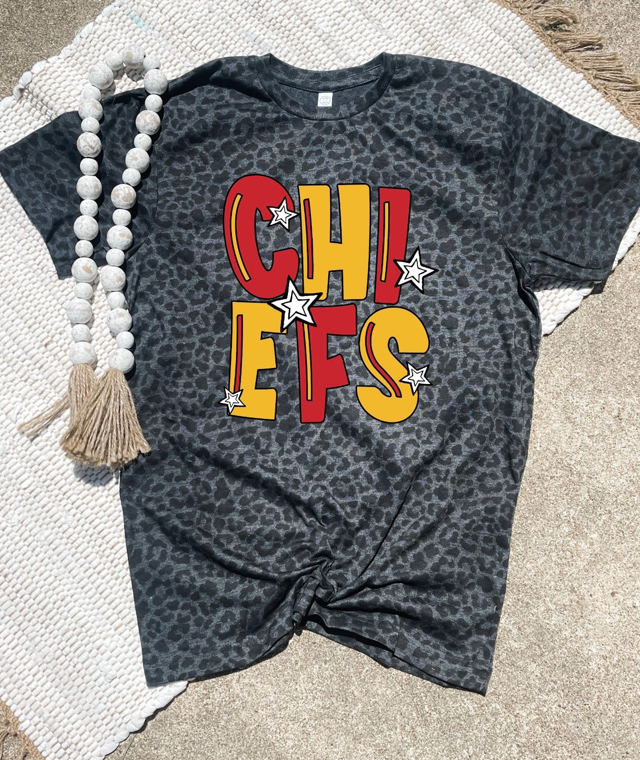 Kanas City Chiefs Leopard Outline Unisex T-shirt