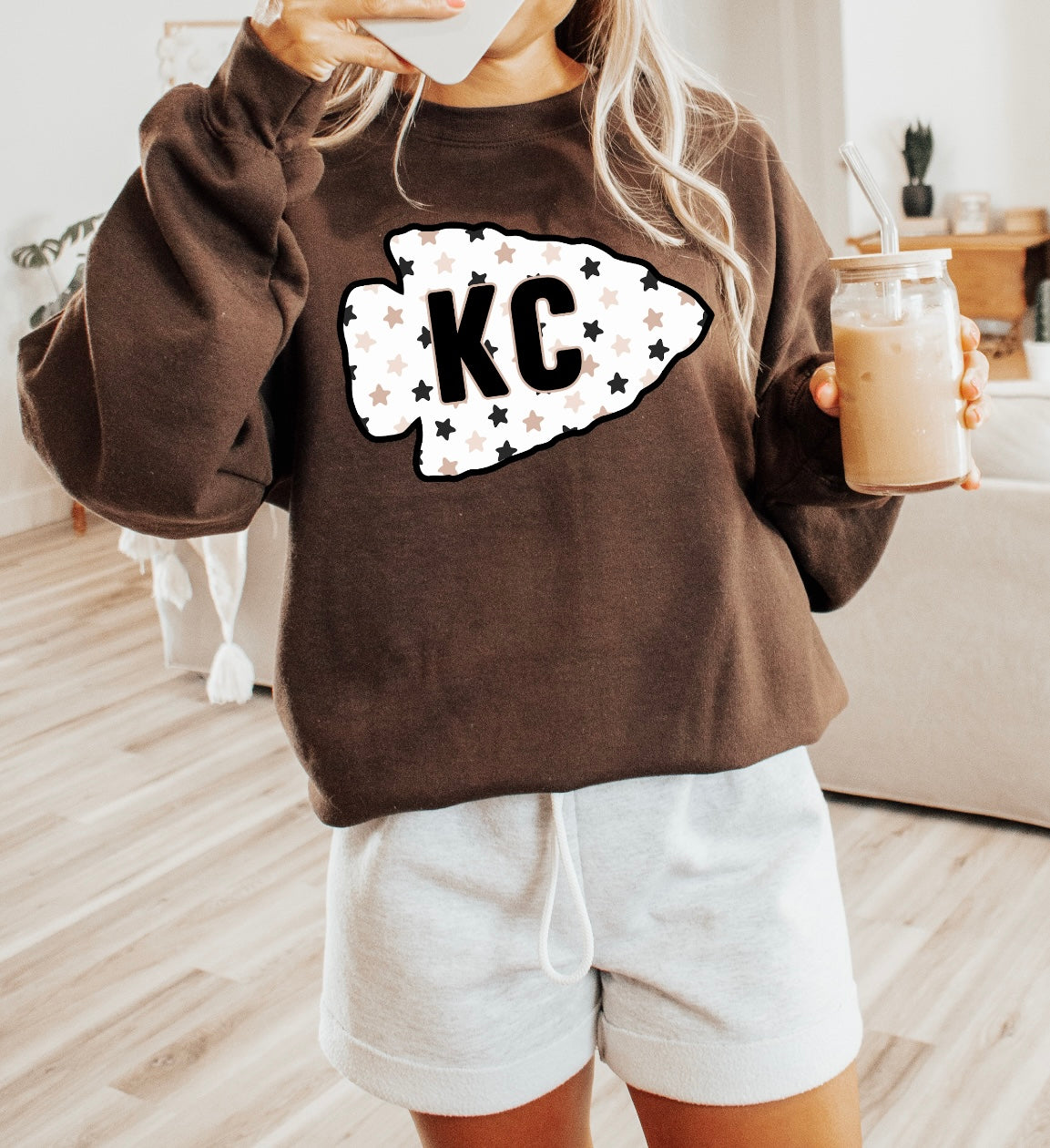 Neutral Star KC Arrowhead Chocolate Sweatshirt