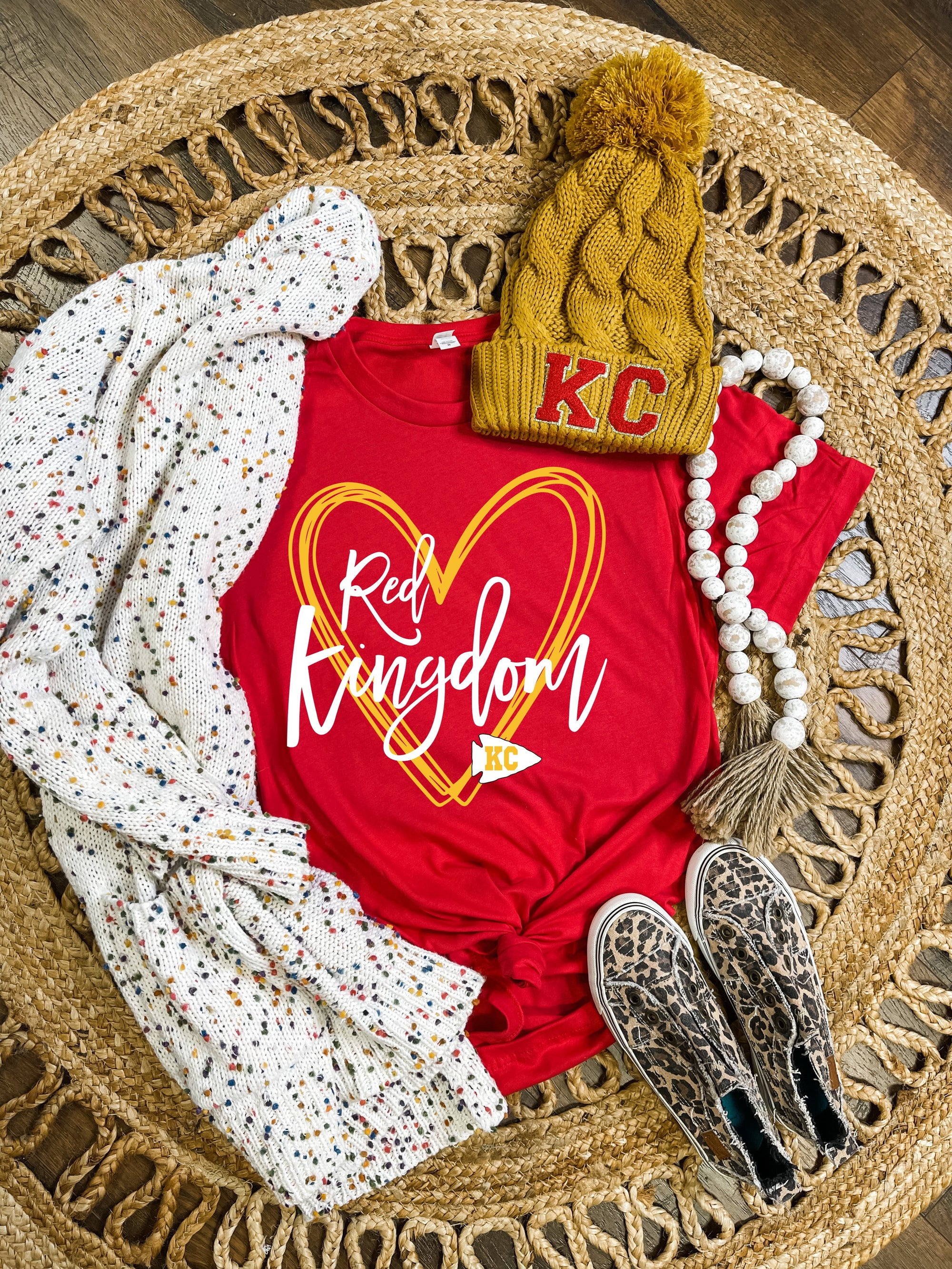 Red Kingdom Script Heart Red Tee