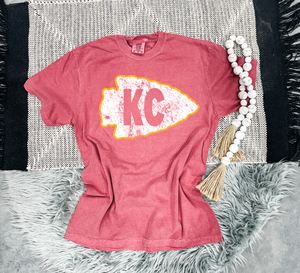 White Distressed Transparent KC Arrowhead Crimson Tee