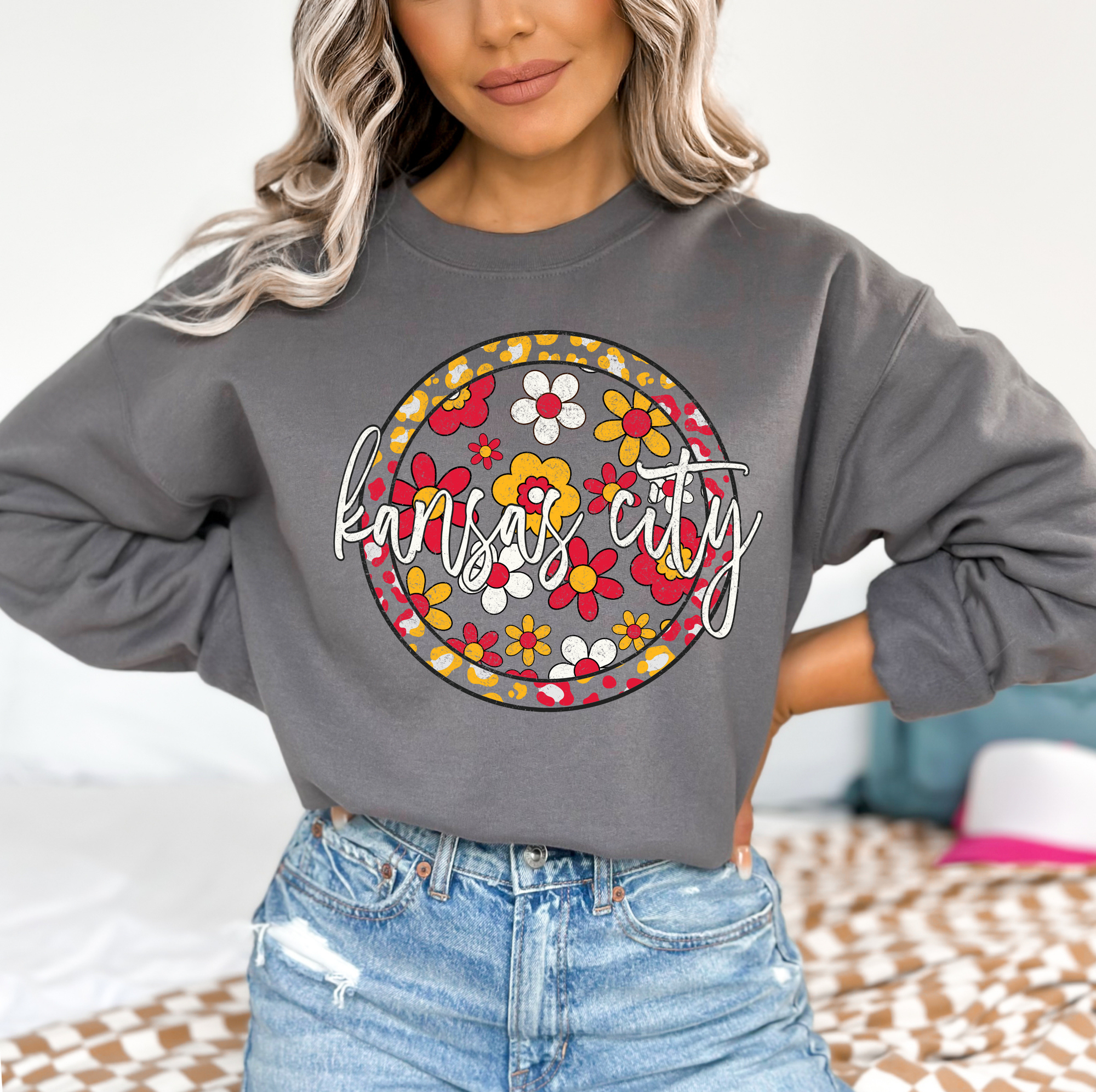 Floral Kansas City Script Circle Charcoal Sweatshirt