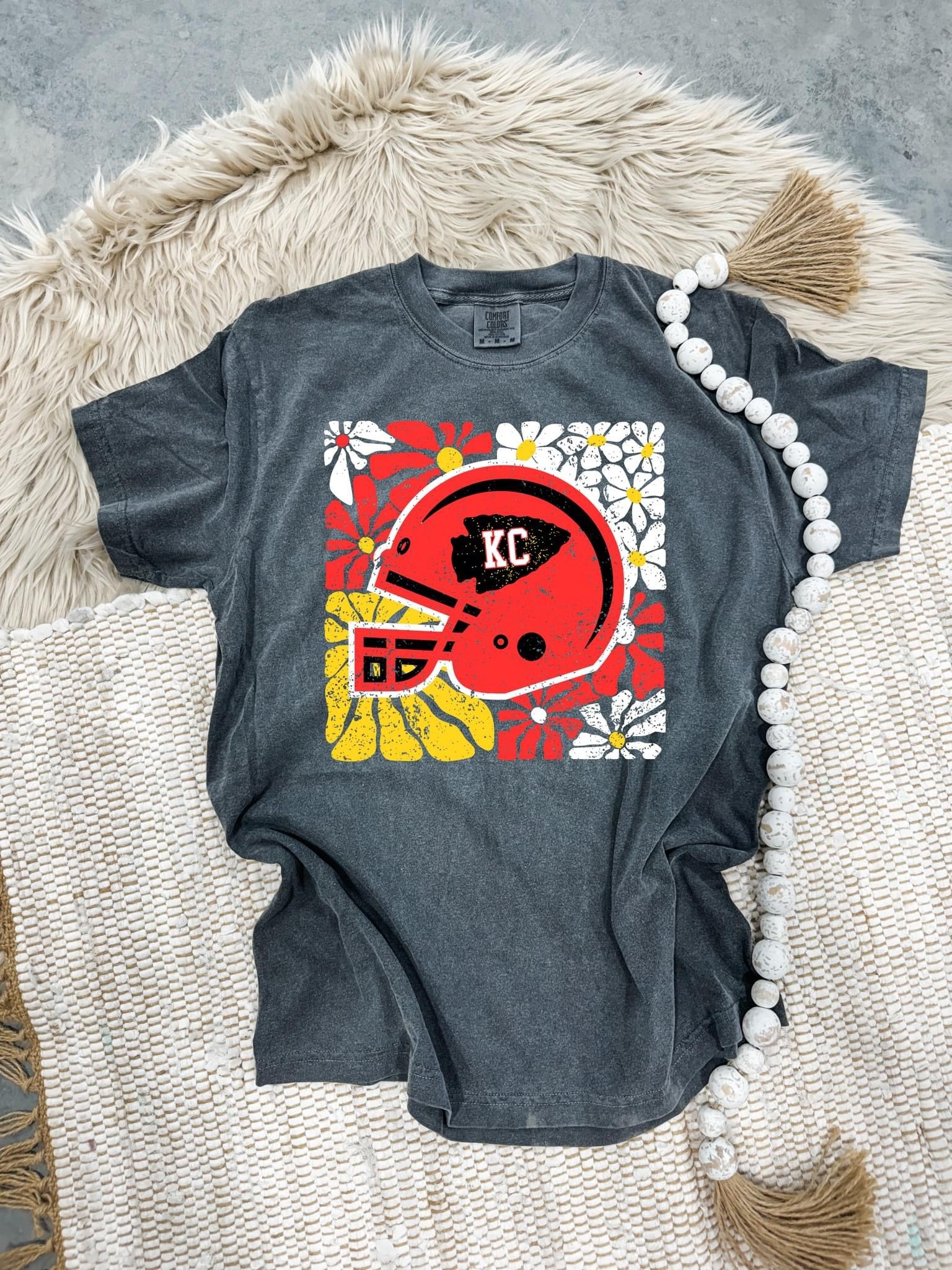 KC Floral Square Helmet Grey Pepper Tee