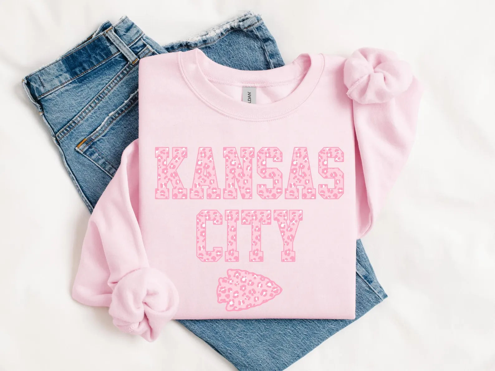 Light Pink Arrowhead Kansas City Leopard Light Pink Sweatshirt