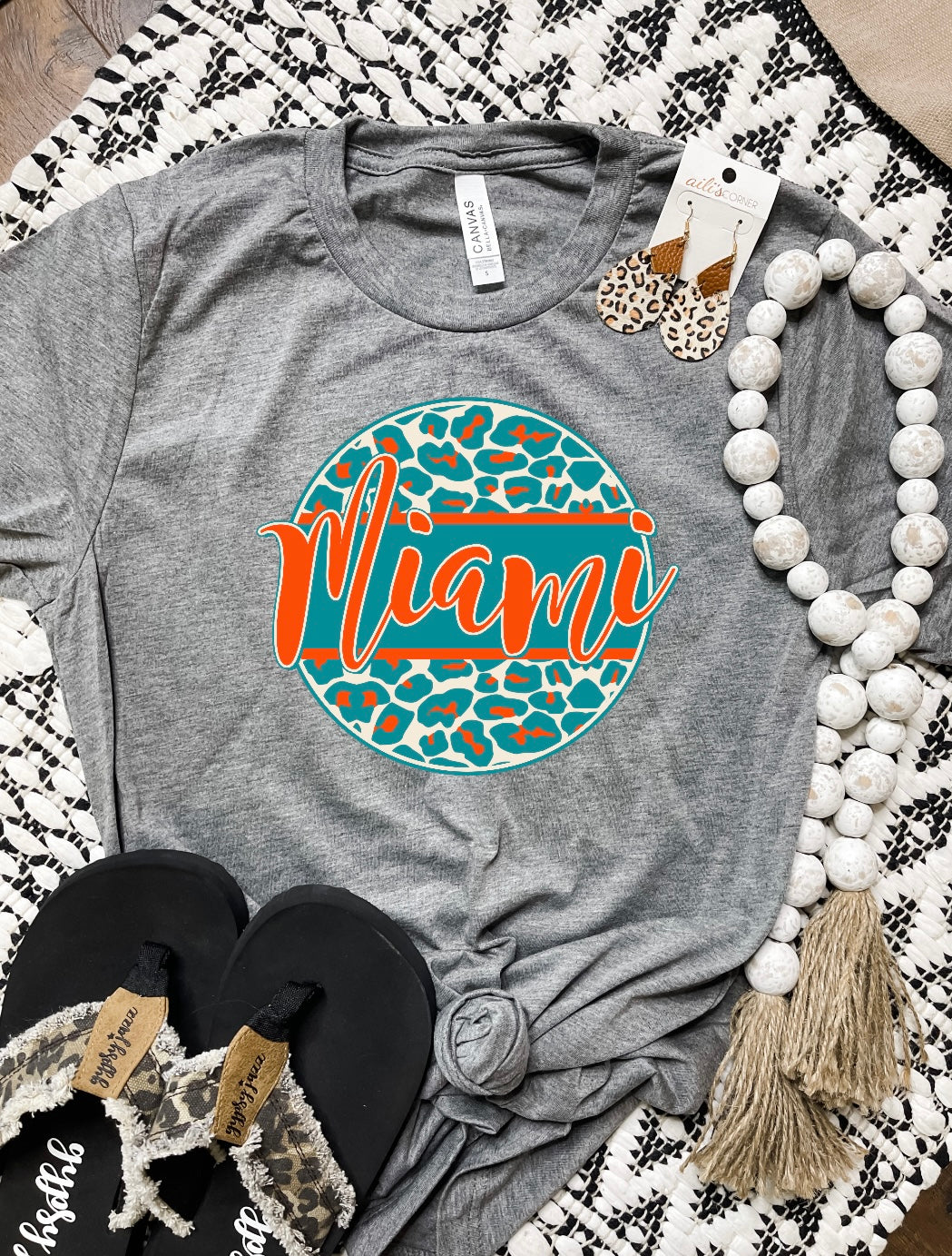 Miami Cursive Leopard Circle